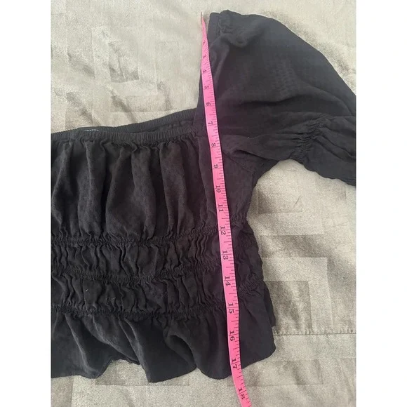 Urban Outfitters Shirt Womens Large Black Smocked Puff Sleeve Crop Top Blouse - Picture 10 of 14